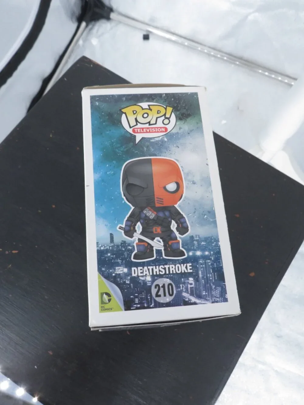 Funko Pop Arrow Deathstroke 210 DC Comics Television Vinyl Figure Orange Black